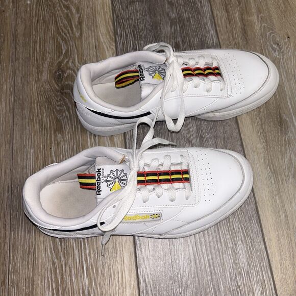 Reebok Classic Club C 85 Youth US Size 5.5 White Yellow Red Sneaker Shoes EG5284 - Picture 2 of 13